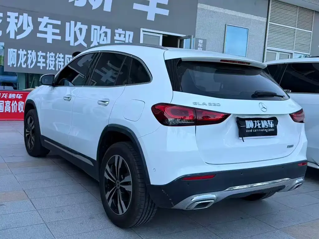 Mercedes-Benz GLA — фото 7