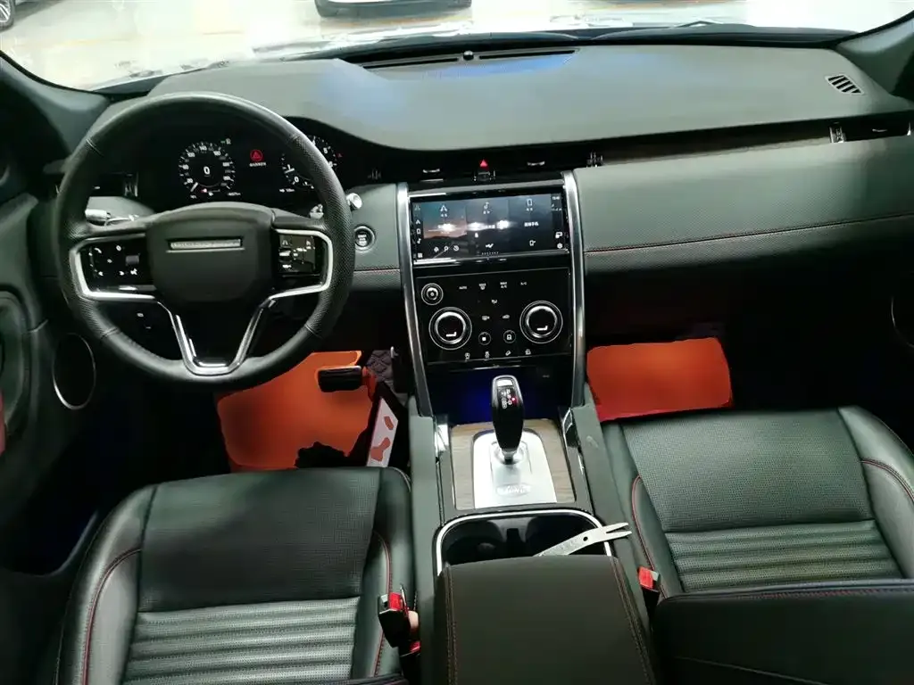 Land Rover Discovery Sport — фото 10
