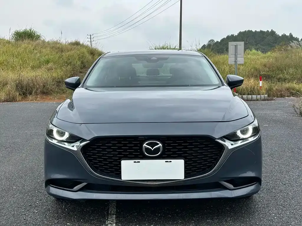 Mazda 3 Axela — фото 2