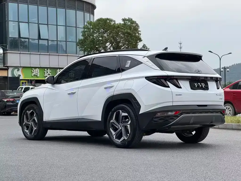 Hyundai Tucson — фото 7
