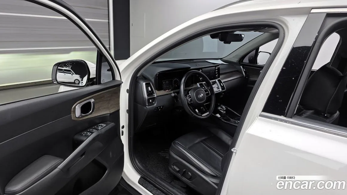 Kia Sorento — фото 10