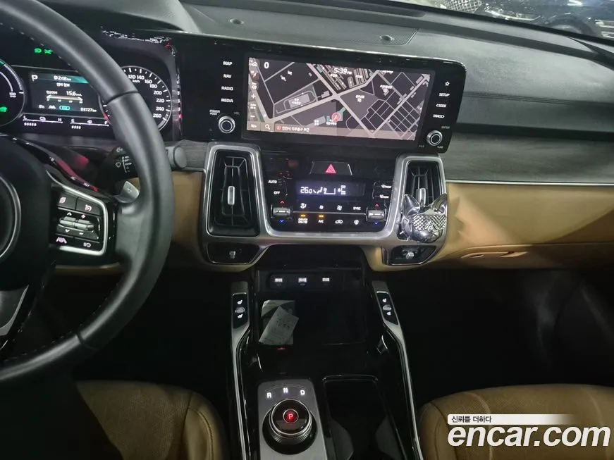 Kia Sorento — фото 10
