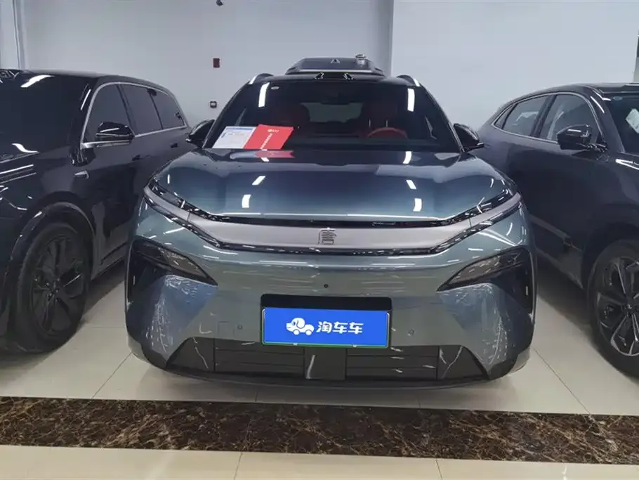 BYD Tang L — фото 2