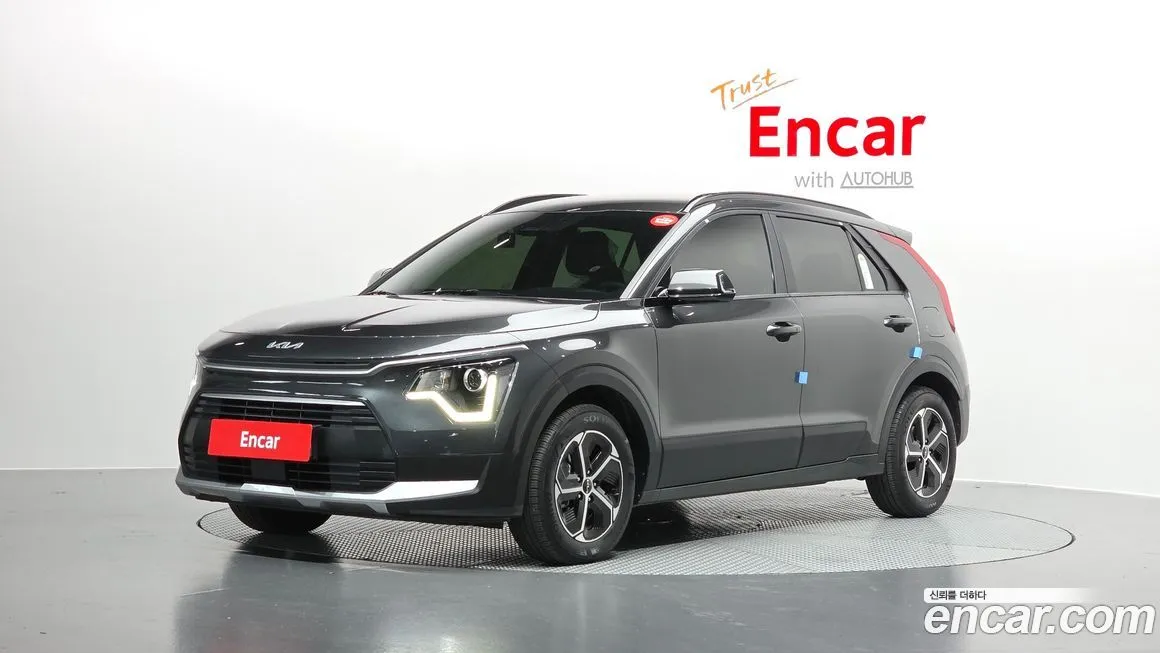 Kia Niro — фото 1
