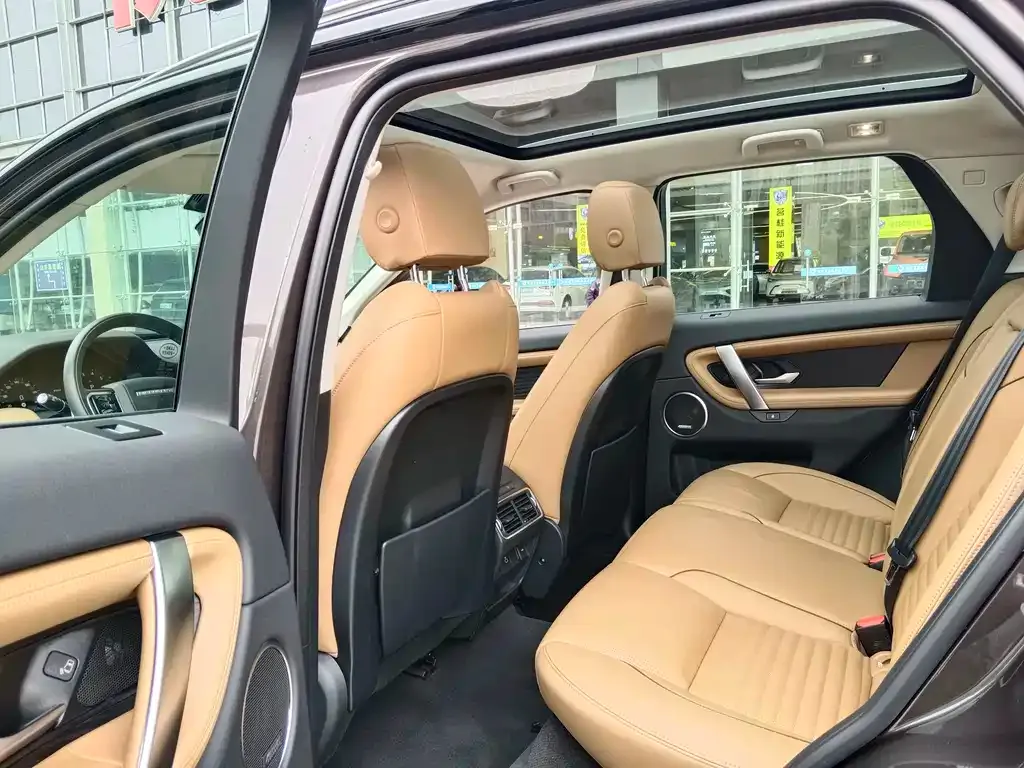 Land Rover Discovery Sport — фото 10