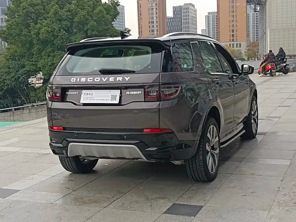 Land Rover Discovery Sport — фото 8