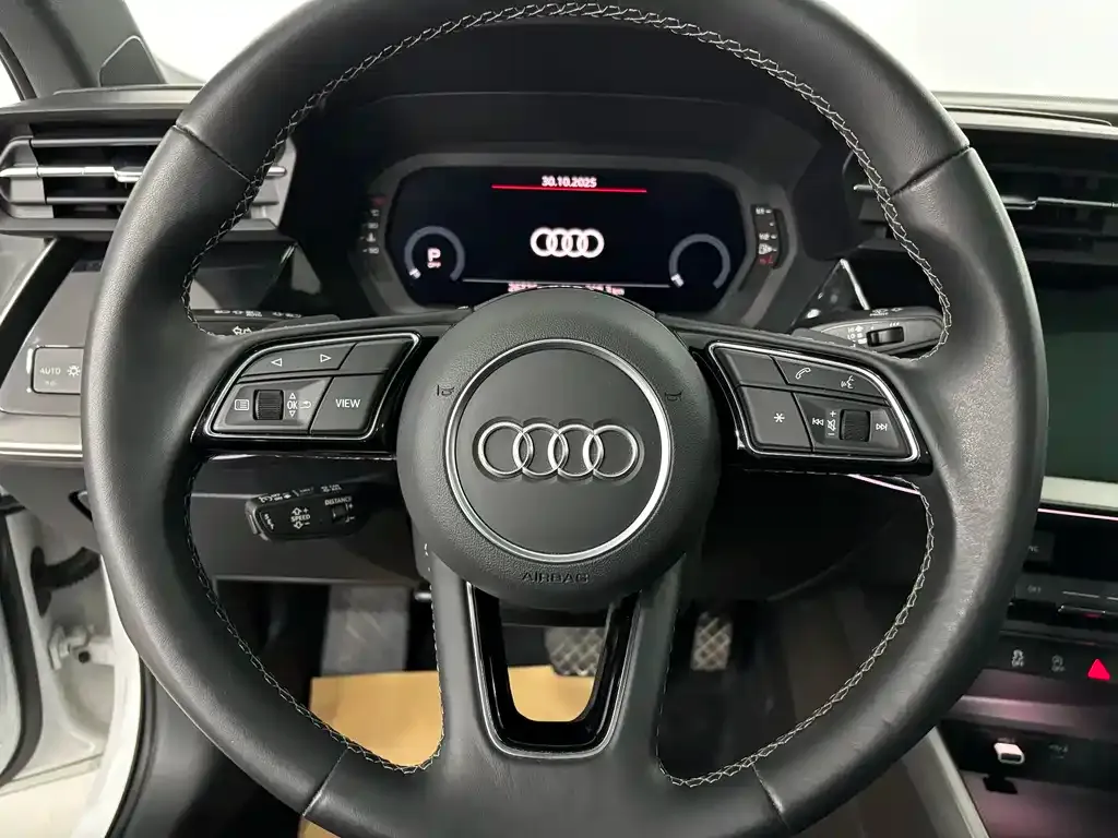 Audi A3 — фото 2