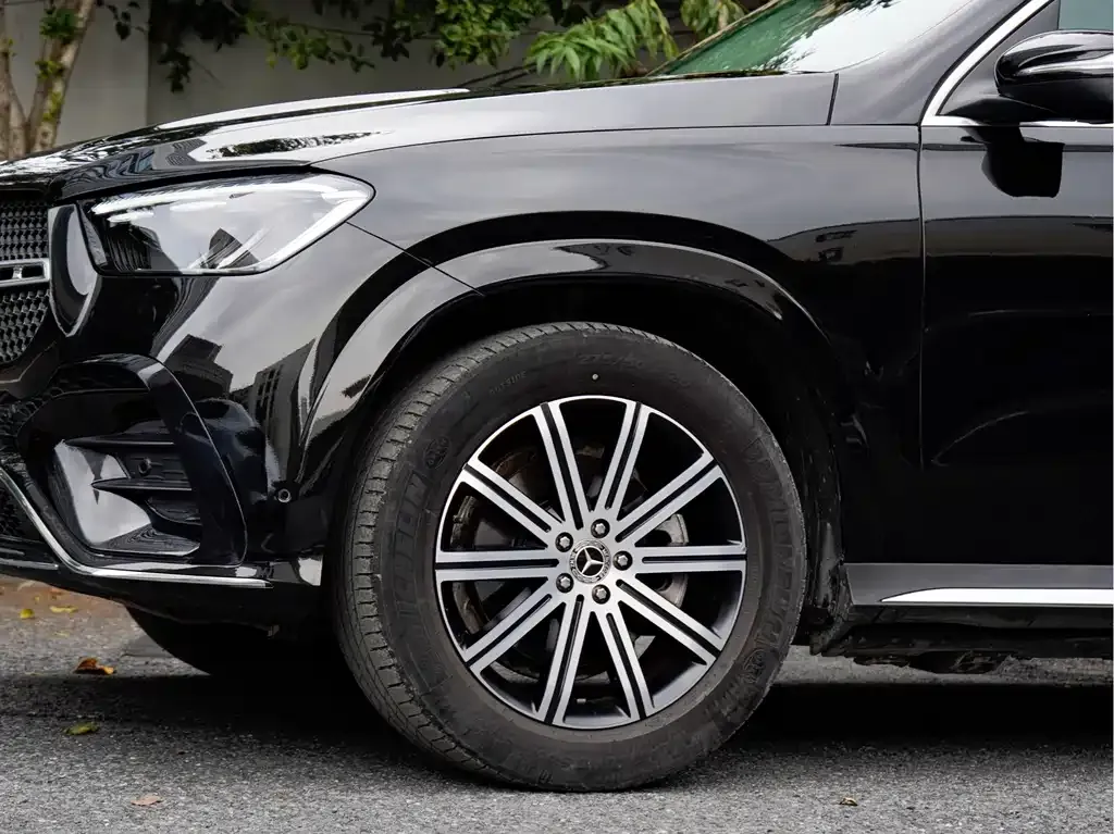 Mercedes-Benz GLE — фото 10