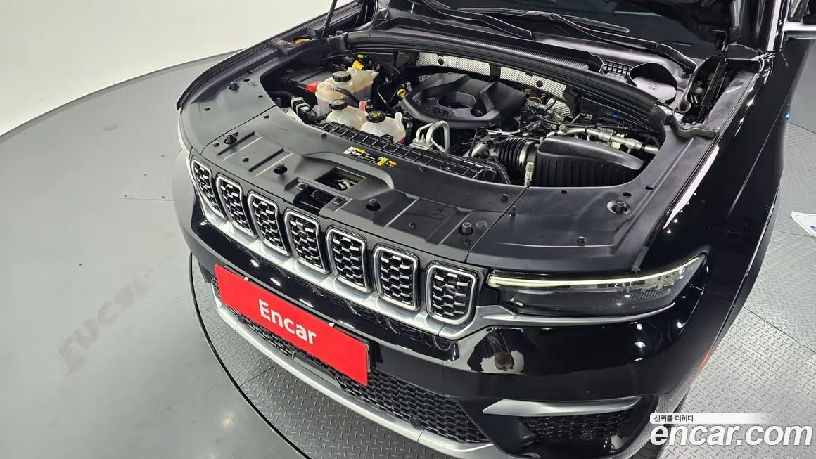 Jeep Cherokee — фото 6