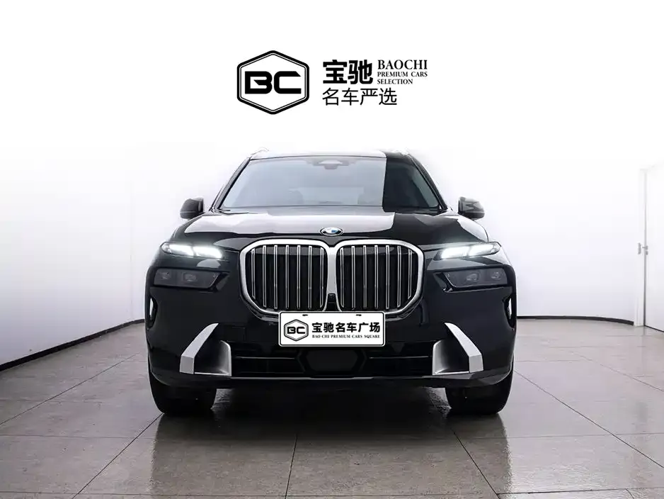 BMW X7 — фото 2