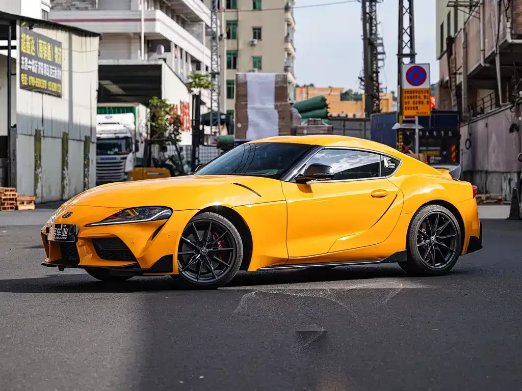 Toyota Supra — фото 1