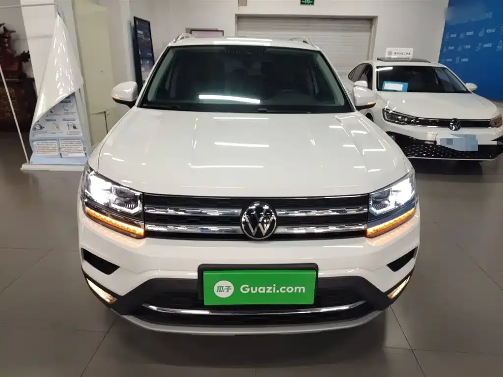 Volkswagen Tharu — фото 3