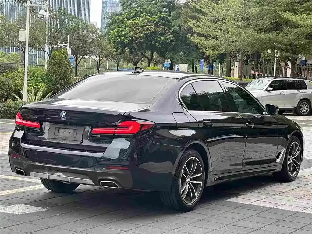 BMW 5 Series — фото 3