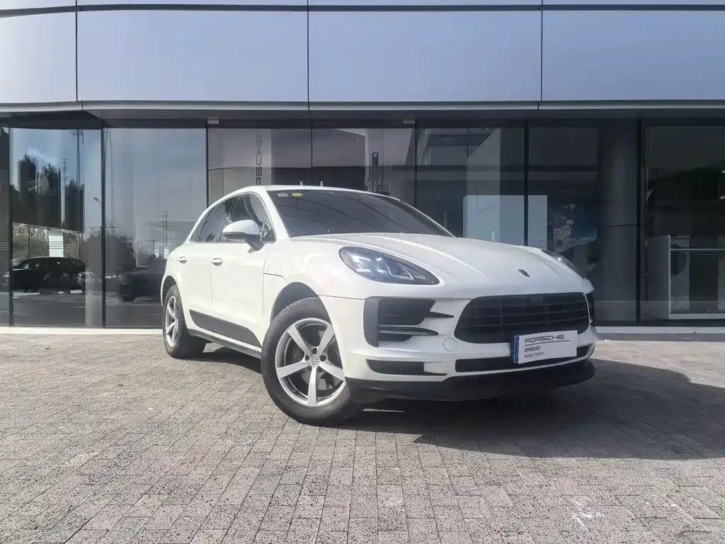 Porsche Macan — фото 1