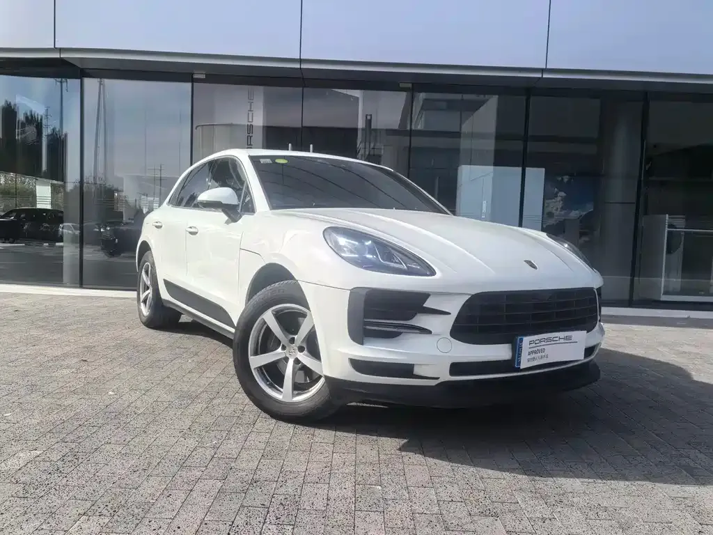 Porsche Macan — фото 10
