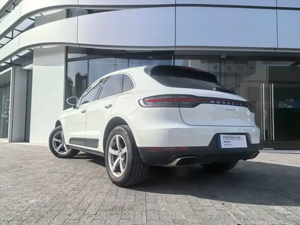 Porsche Macan — фото 7