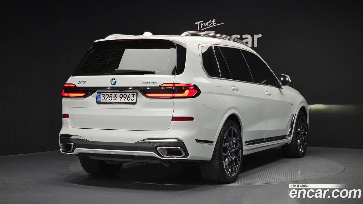 BMW X7 — фото 2