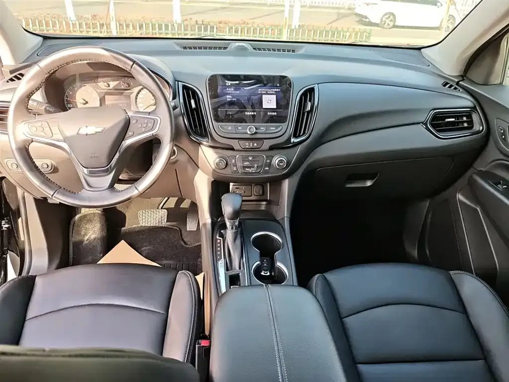 Chevrolet Equinox — фото 10
