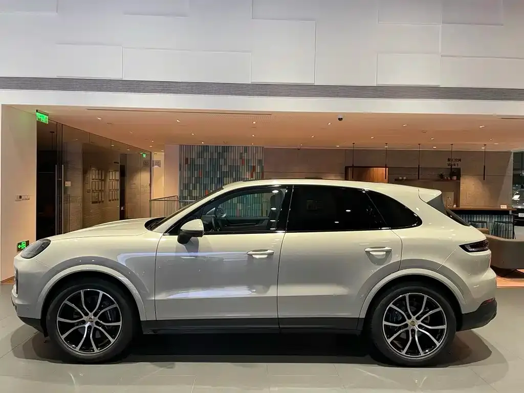 Porsche Cayenne — фото 2