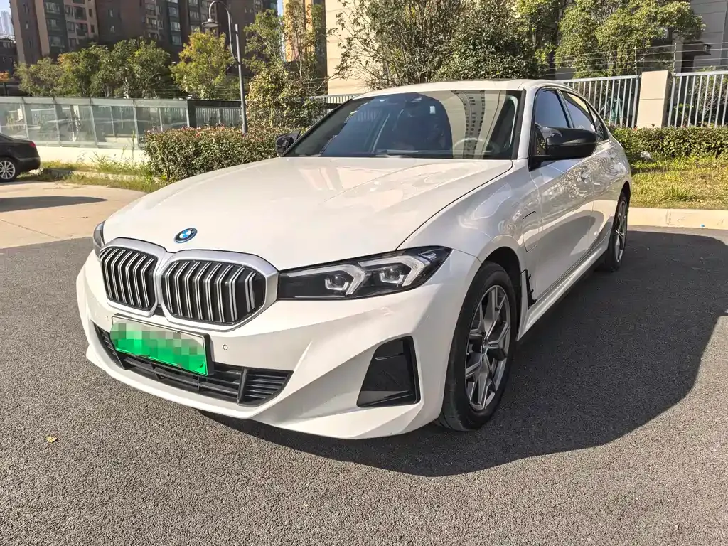 BMW i3 — фото 1