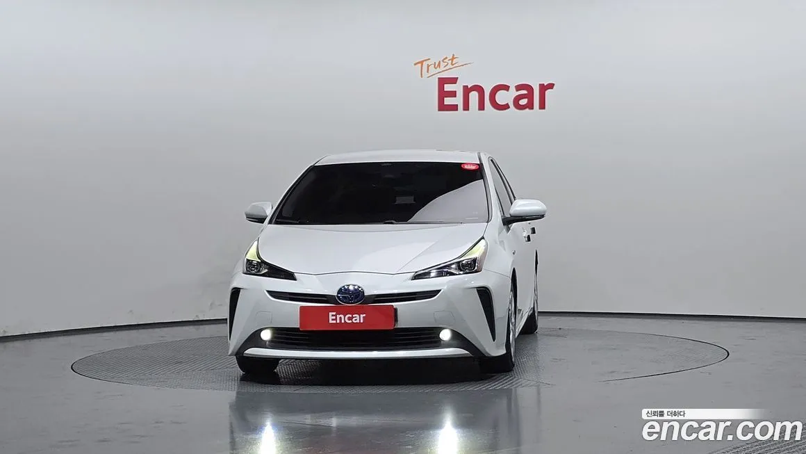 Toyota Prius — фото 3