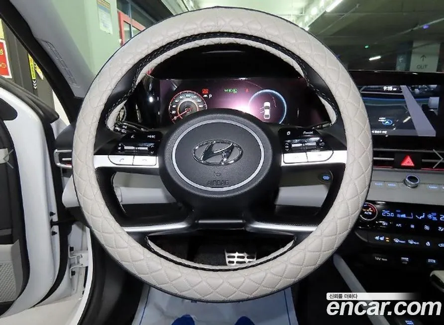 Hyundai AVANTE — фото 9