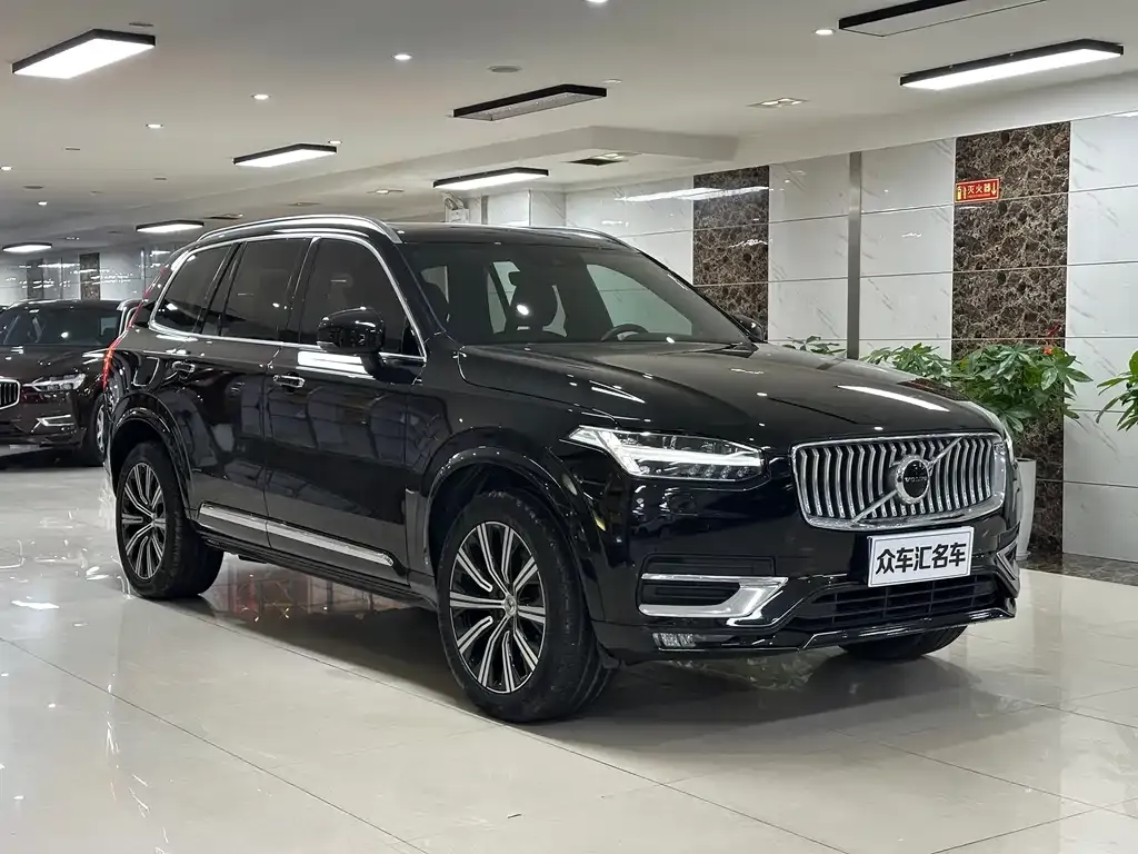 Volvo XC90 — фото 3