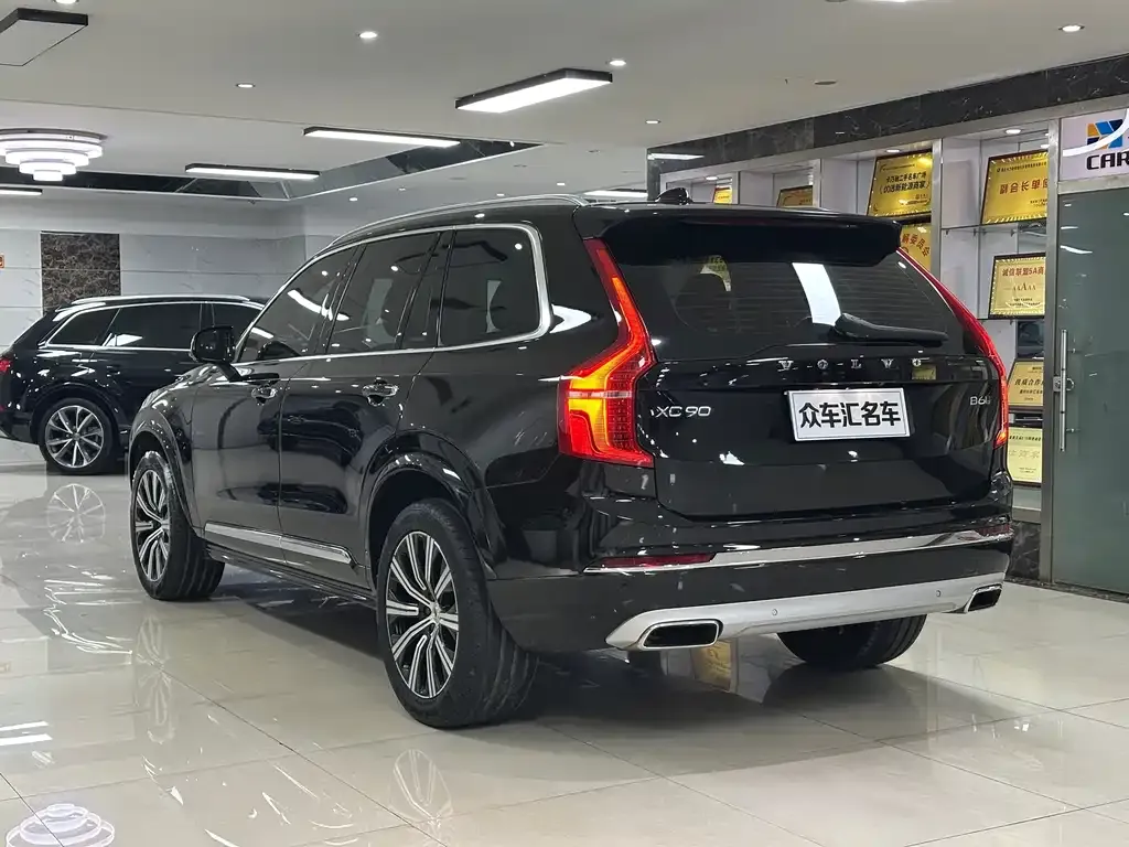 Volvo XC90 — фото 4