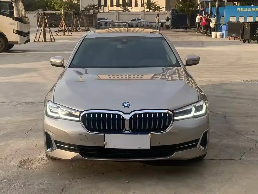 BMW 5 Series — фото 2
