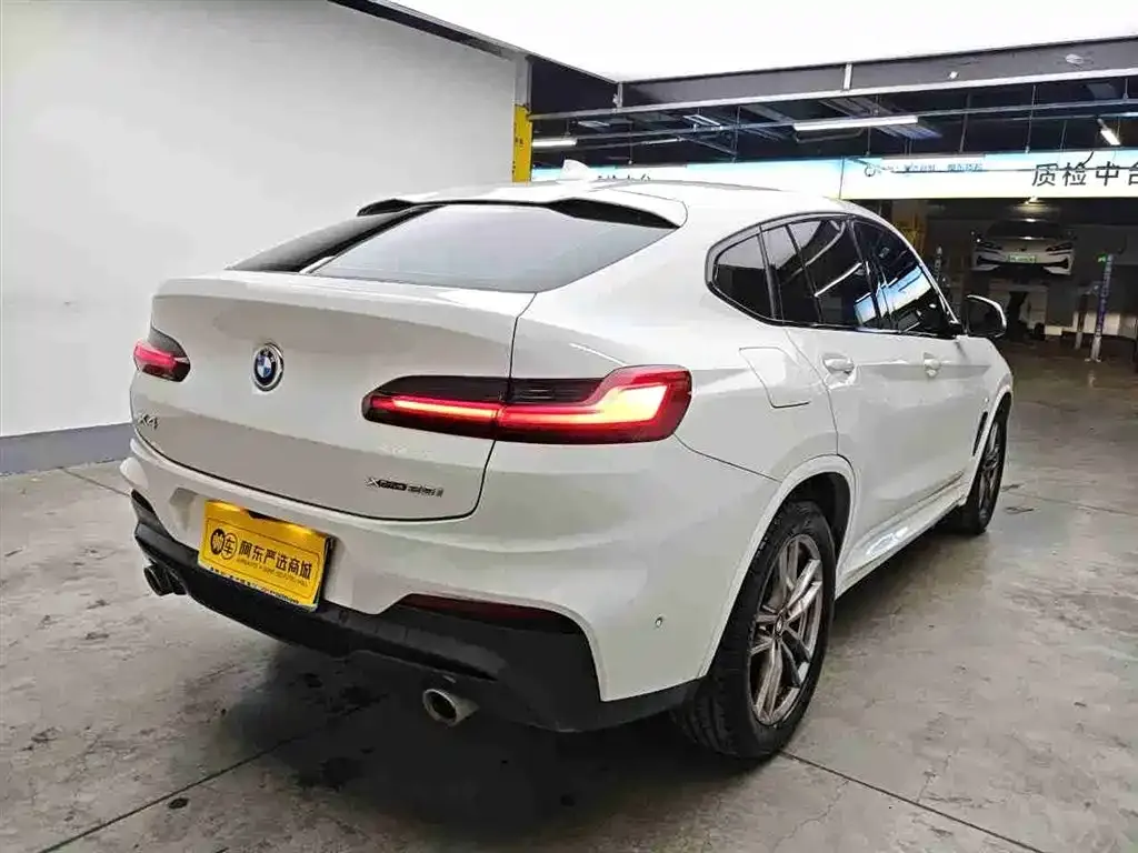 BMW X4 — фото 4