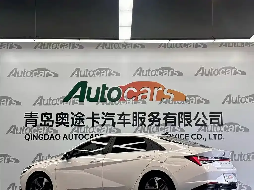 Hyundai Elantra — фото 4