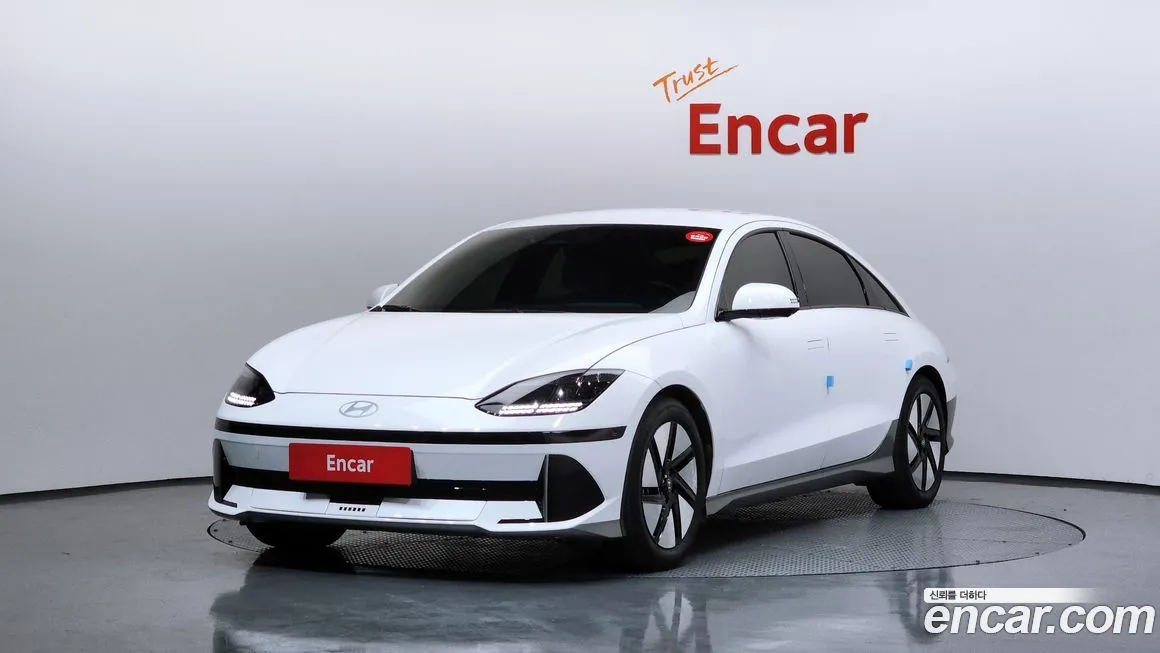 Hyundai Ioniq6 — фото 1