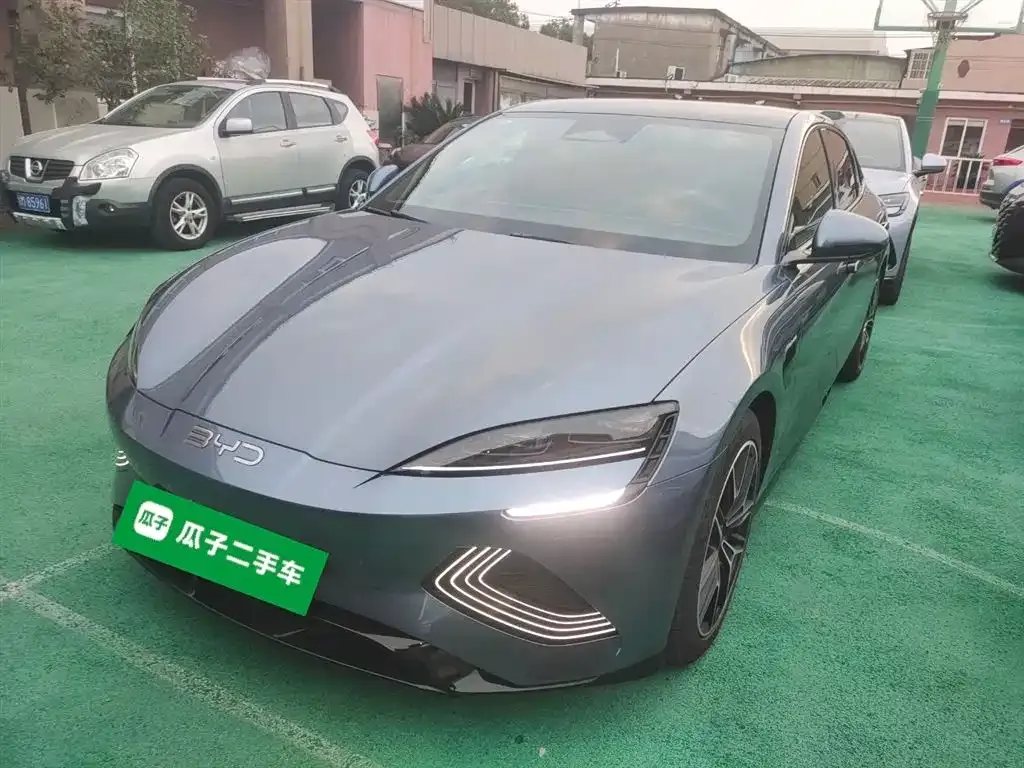 BYD Seal — фото 1