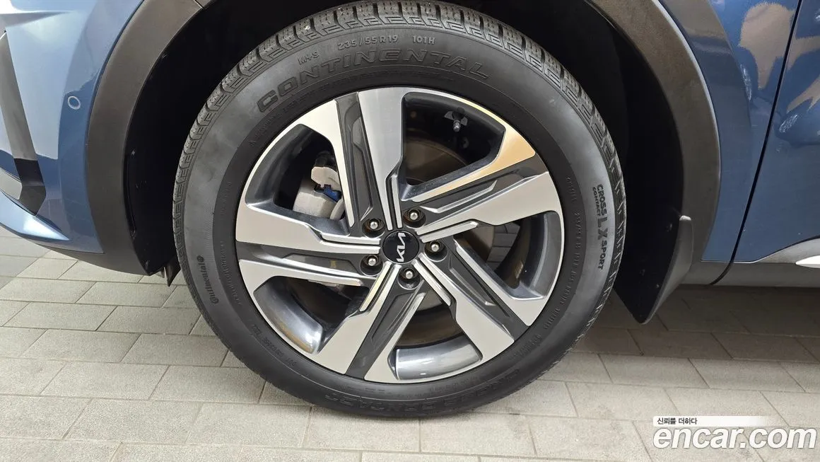 Kia Sorento — фото 5
