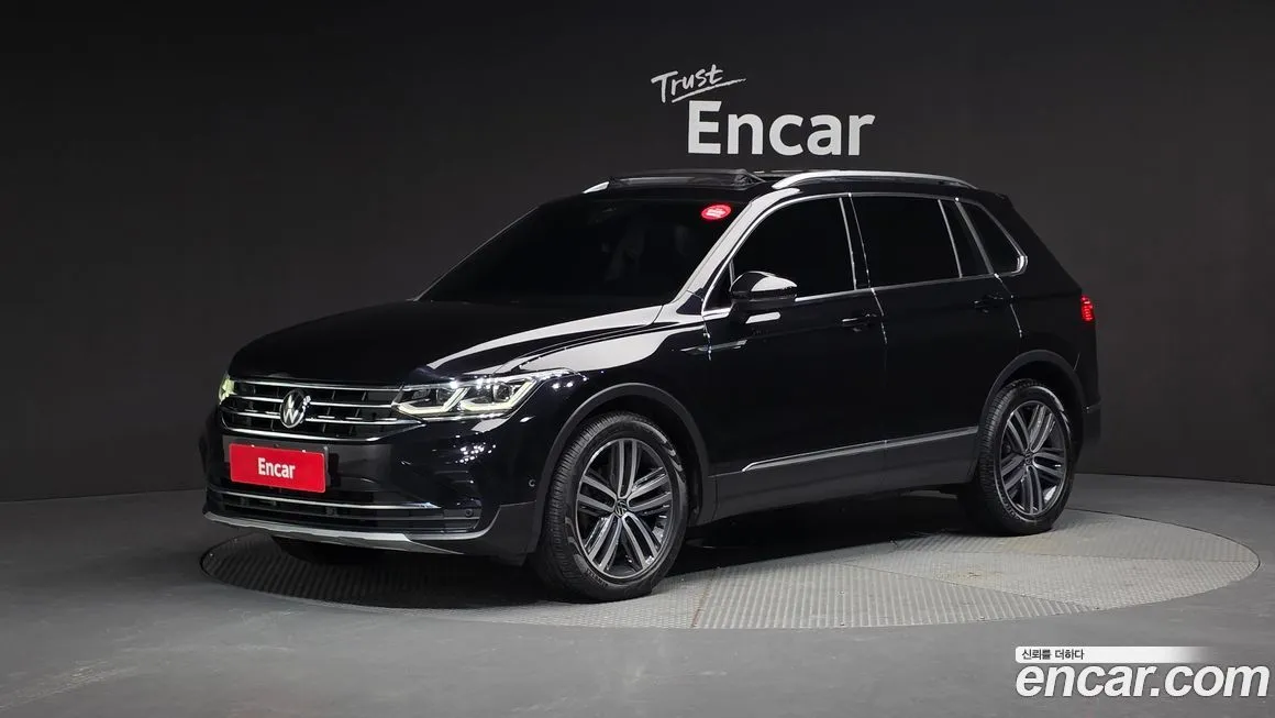 Volkswagen Tiguan — фото 1