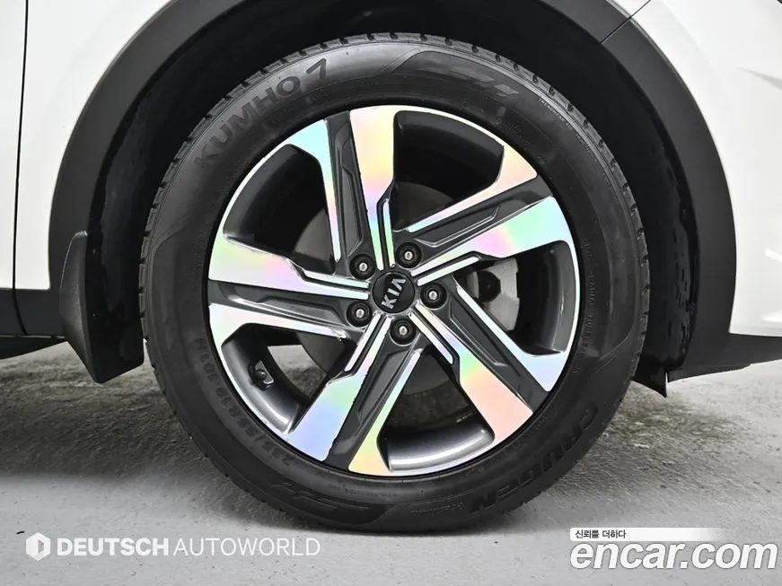Kia Sorento — фото 5