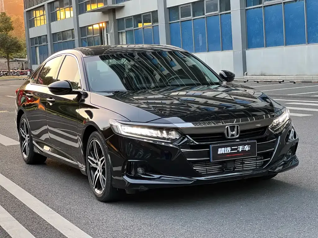 Honda Accord — фото 3