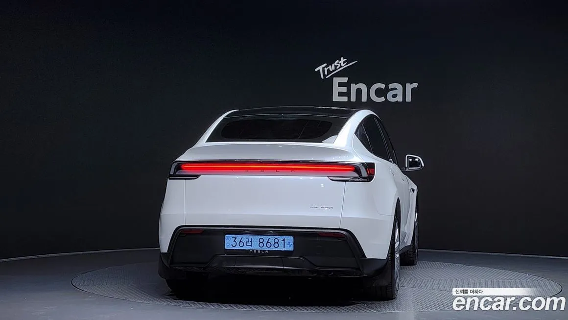 Tesla Model Y — фото 4