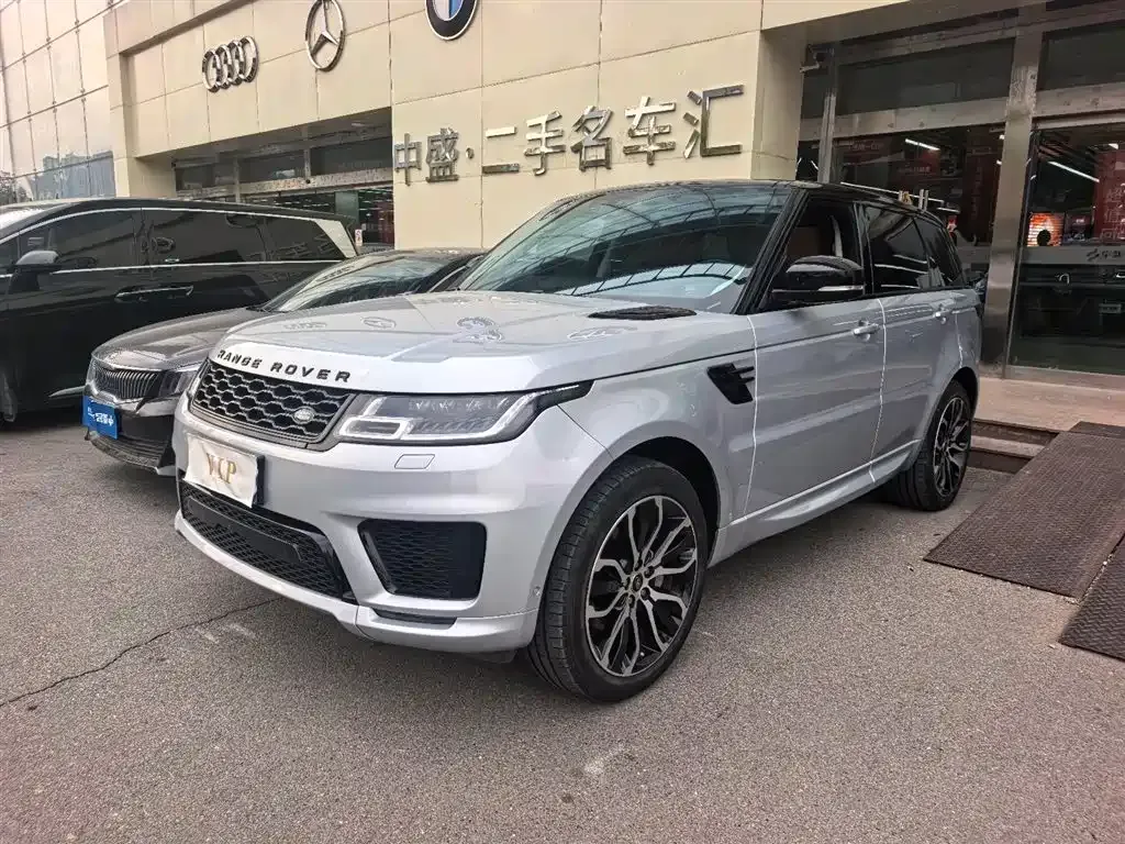 Land Rover Sport — фото 1
