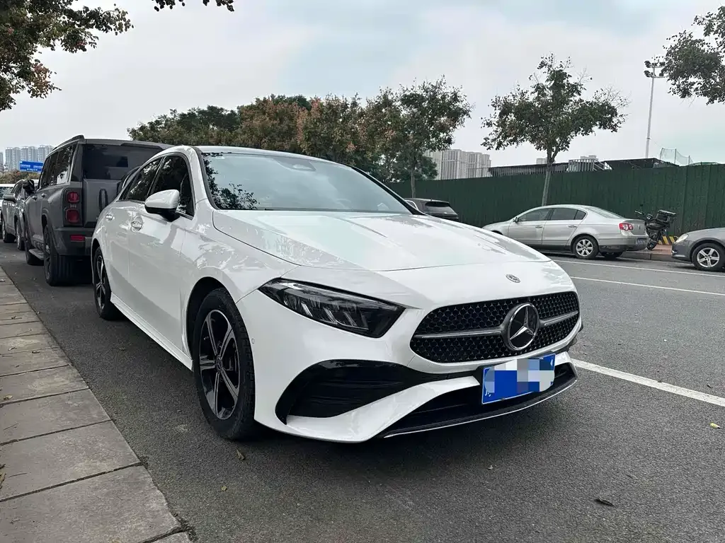 Mercedes-Benz A-Class — фото 1