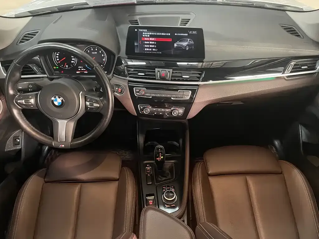 BMW X1 — фото 10