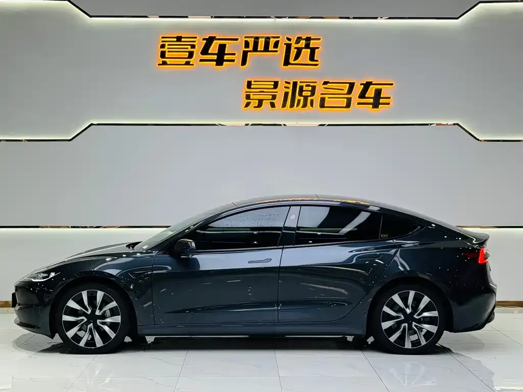 Tesla Model 3 — фото 3
