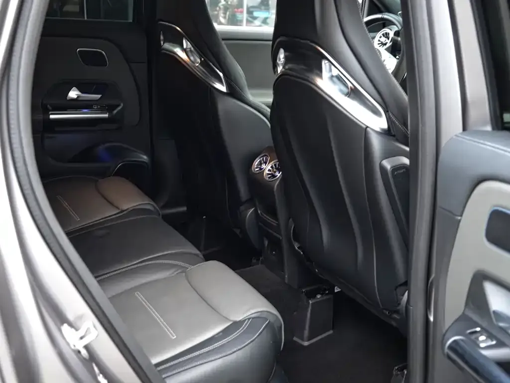 Mercedes-Benz GLA AMG — фото 9