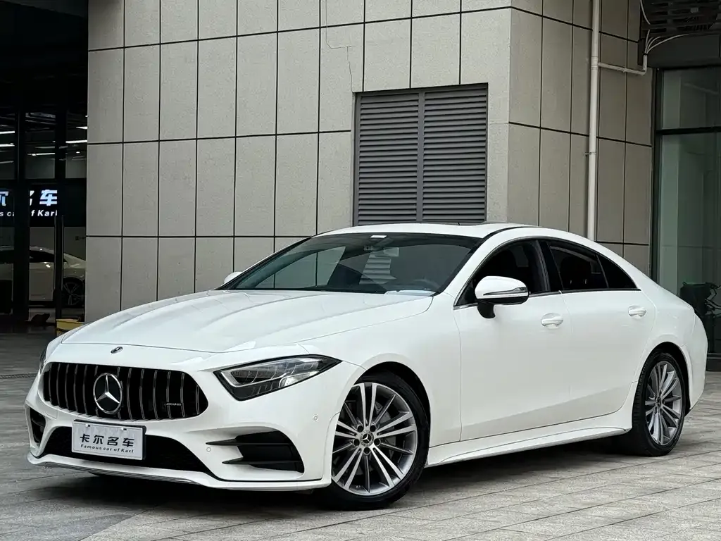Mercedes-Benz CLS — фото 1