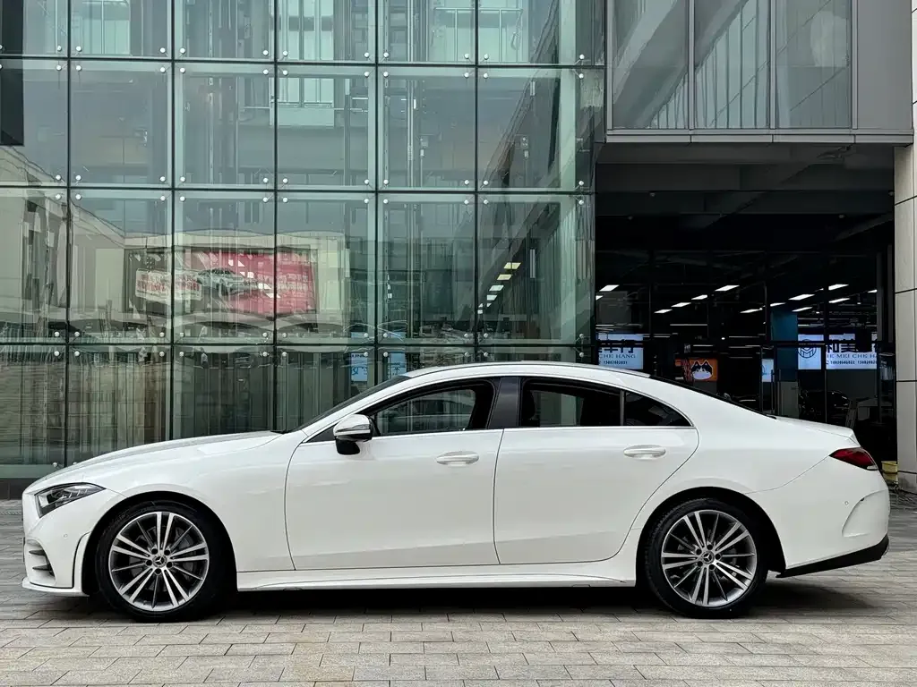 Mercedes-Benz CLS — фото 4