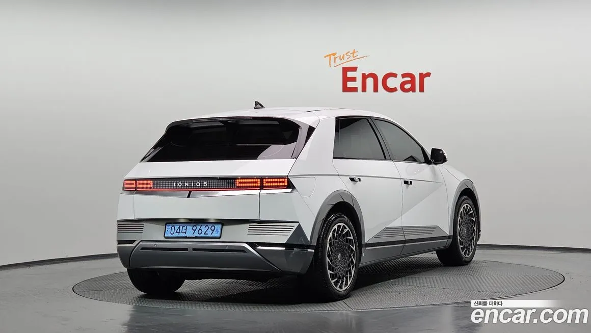 Hyundai Ioniq5 — фото 2