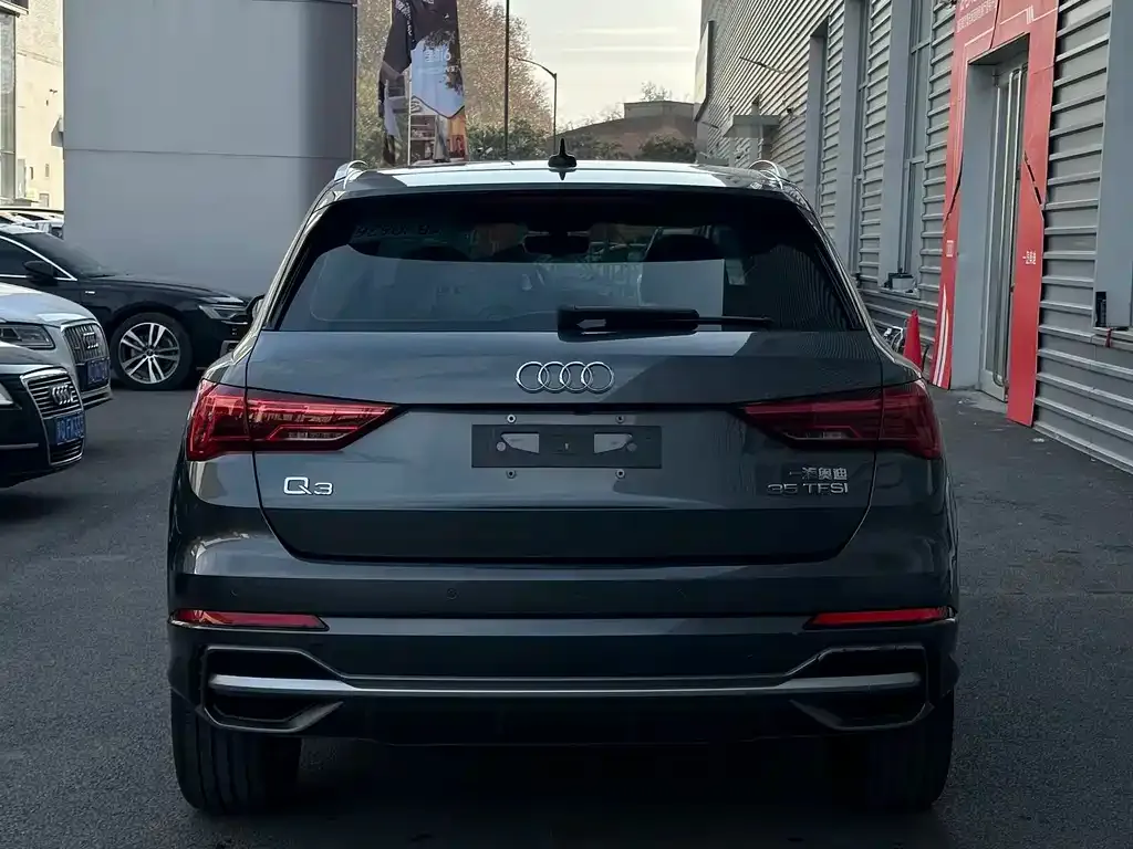 Audi Q3 — фото 4