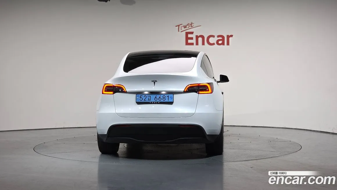 Tesla Model Y — фото 4