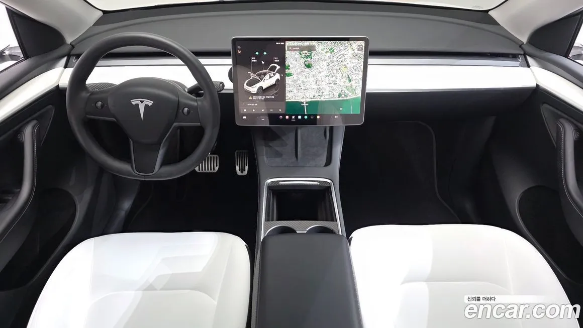 Tesla Model Y — фото 7