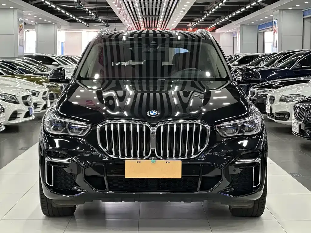 BMW X5 — фото 1